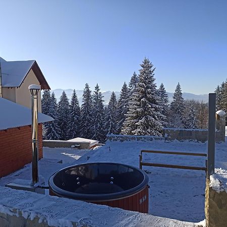 Hotel У Павла à Yablunytsya Extérieur photo
